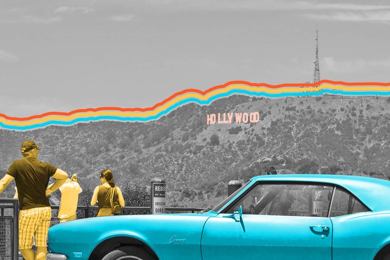 The Hollywood sign was originally illuminated with 4,000 light bulbs.