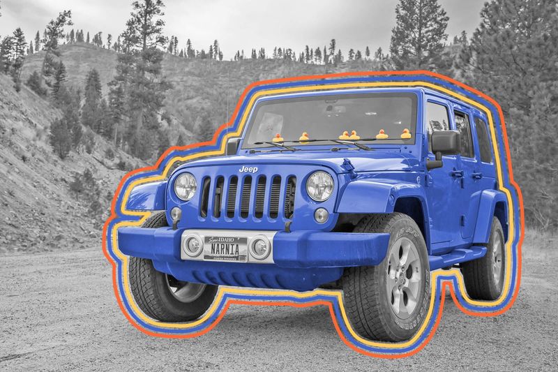 Jeep owners spread kindness by exchanging rubber ducks.