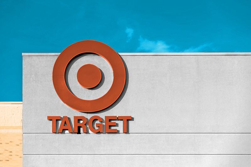 5 Ways Stores Get You To Spend More Money
