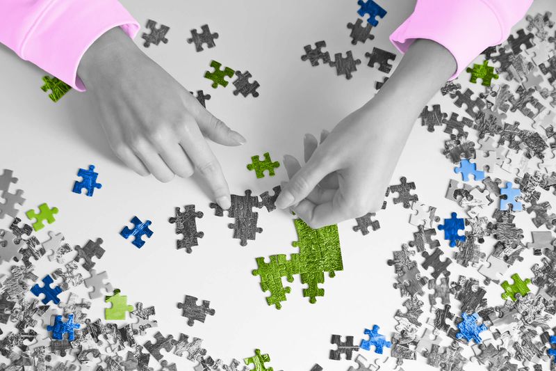 The Fastest Way To Solve a Jigsaw Puzzle